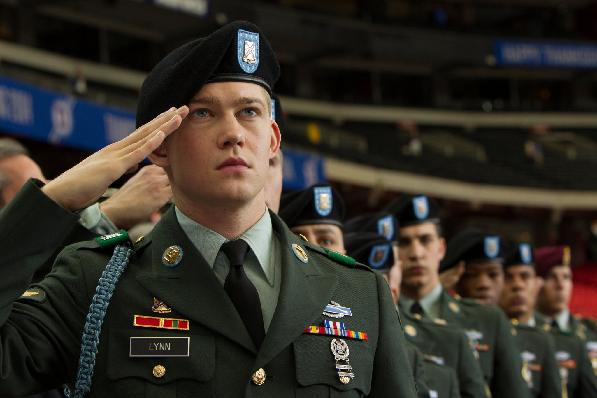 دانلود فیلم Billy Lynn’s Long Halftime Walk 2016