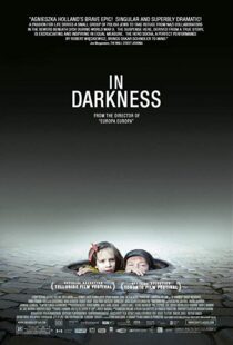 دانلود فیلم In Darkness 201113748-1012216165