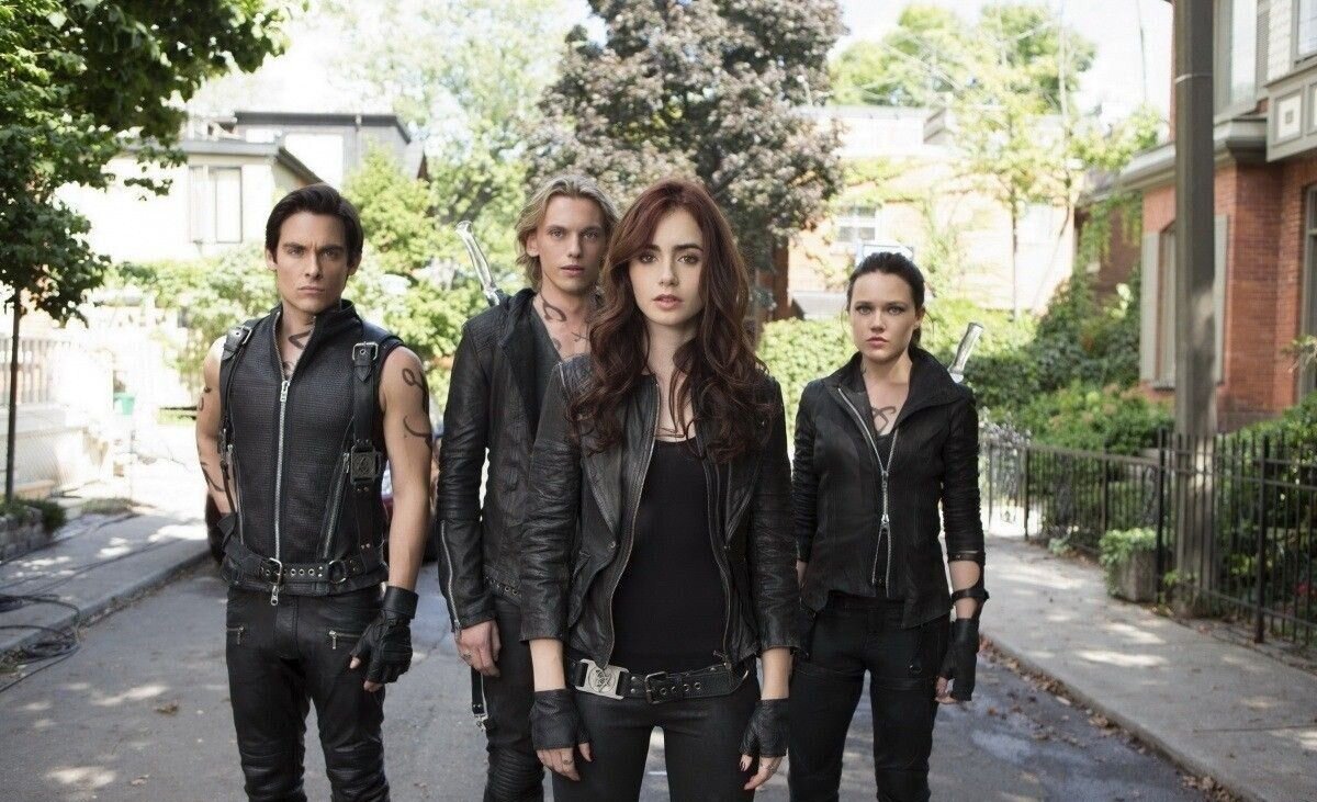 دانلود فیلم The Mortal Instruments: City of Bones 2013